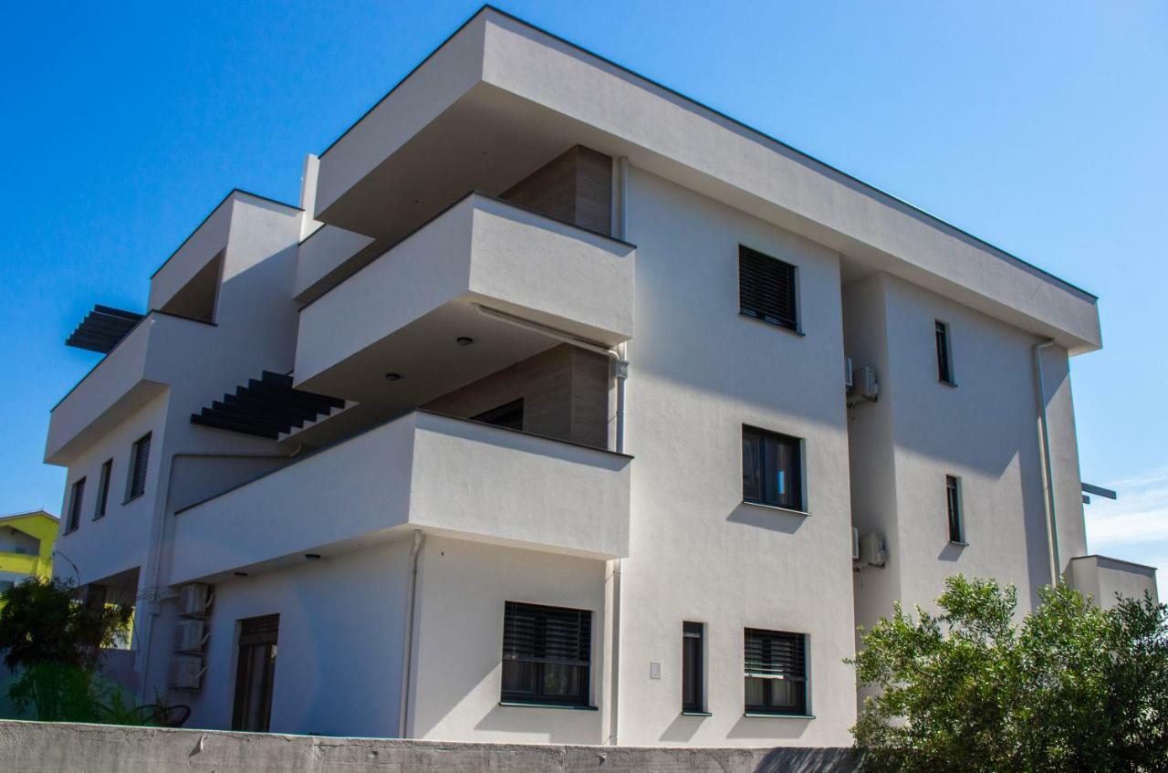 Villa Dora Pula Exterior photo